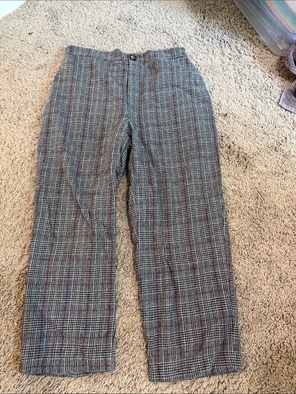 American Eagle Outfitters Gray Glen Plaid Pants with Red Windowpane